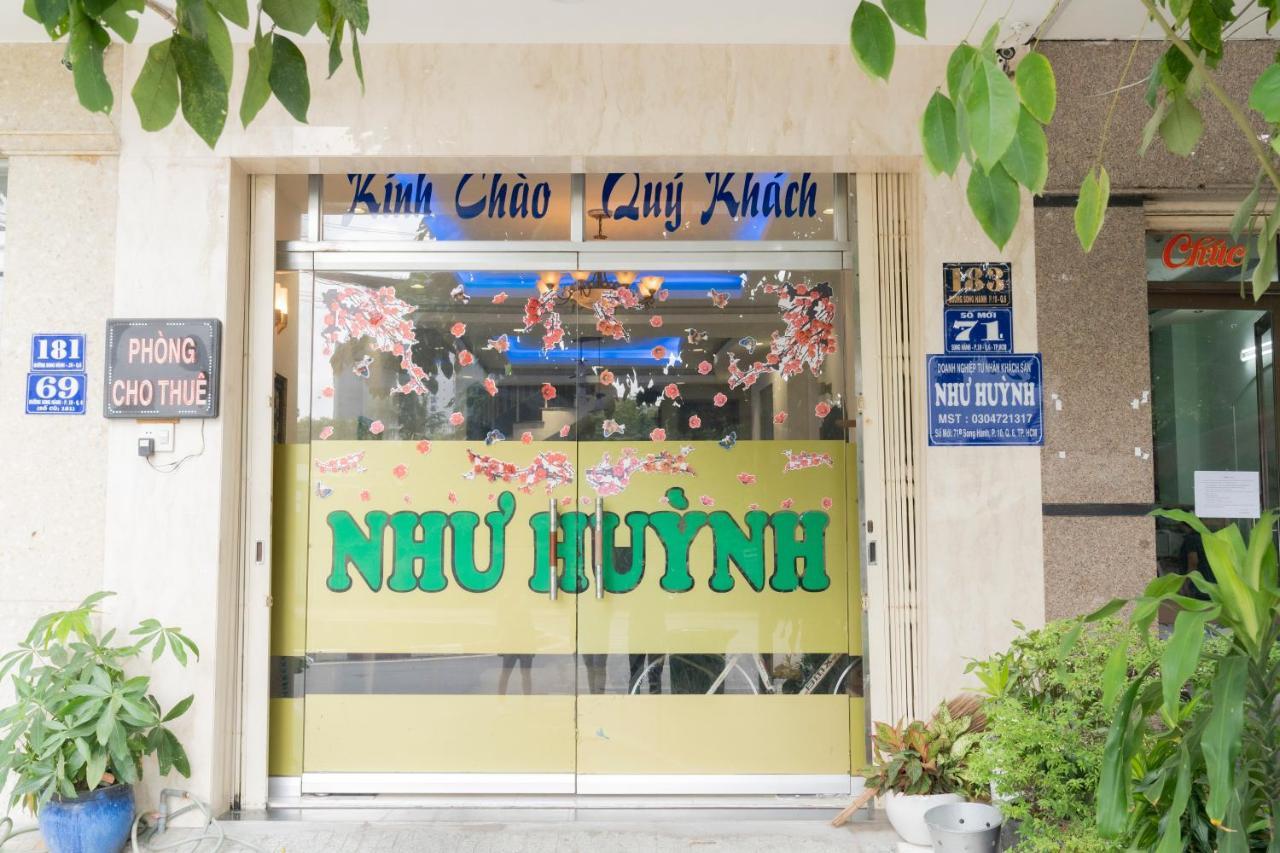 Aqua Nhu Huynh