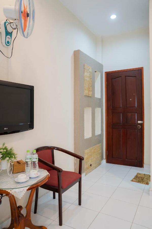 Hotel Aqua Nhu Huynh 3*