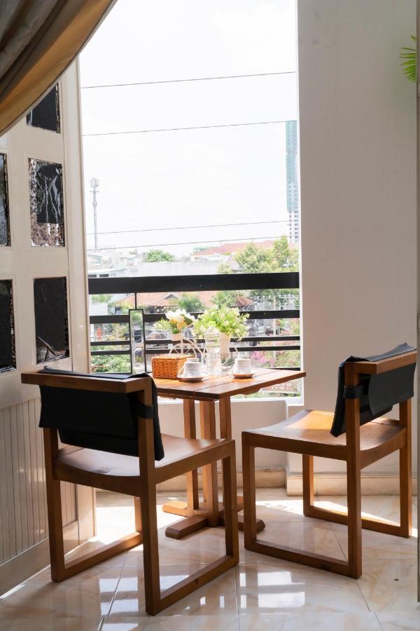 Hotel Aqua Nhu Huynh 3*